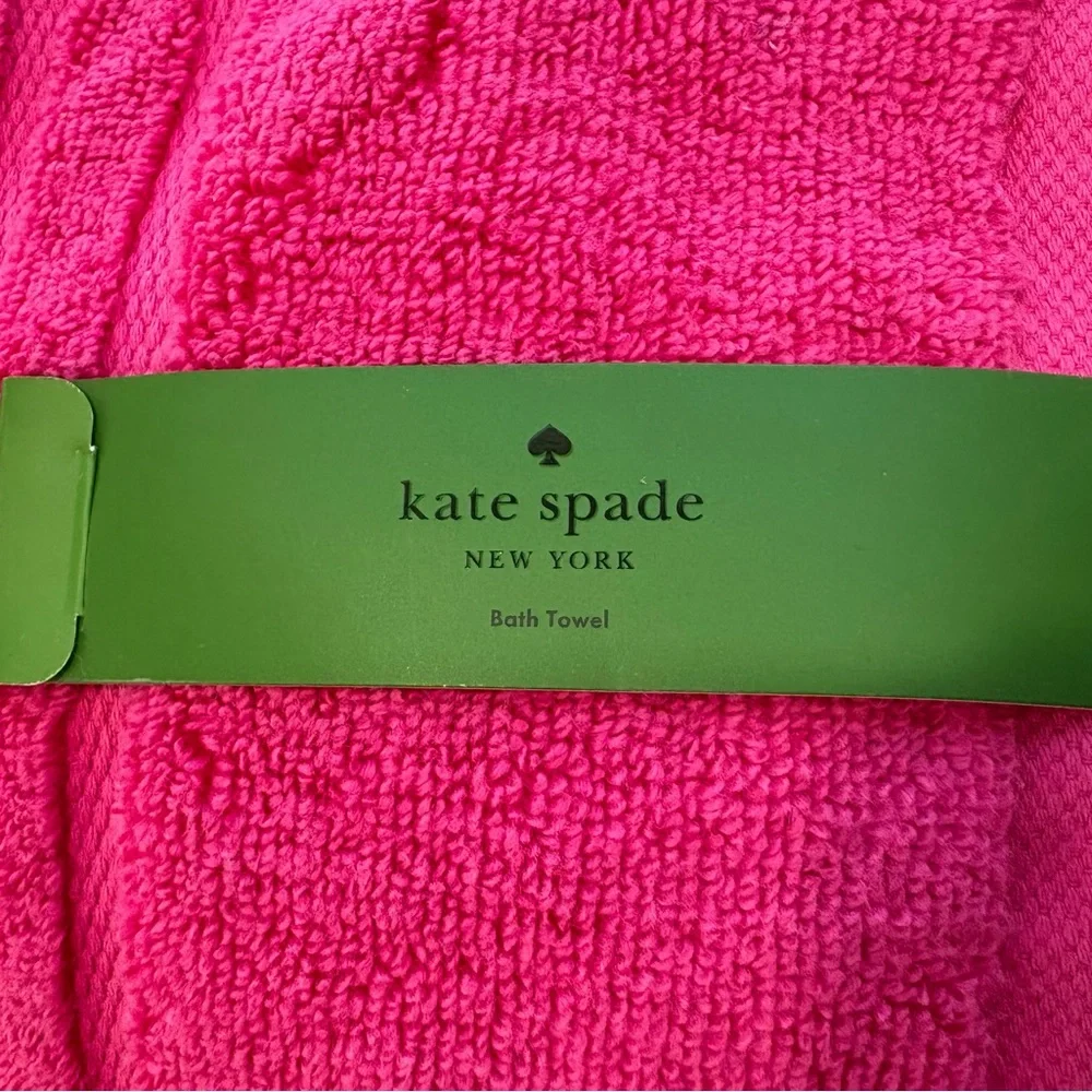 Kate Spade Vibrant Pink Bath Towels- set of 4
